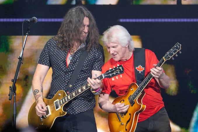Triumph - Band performing on tour